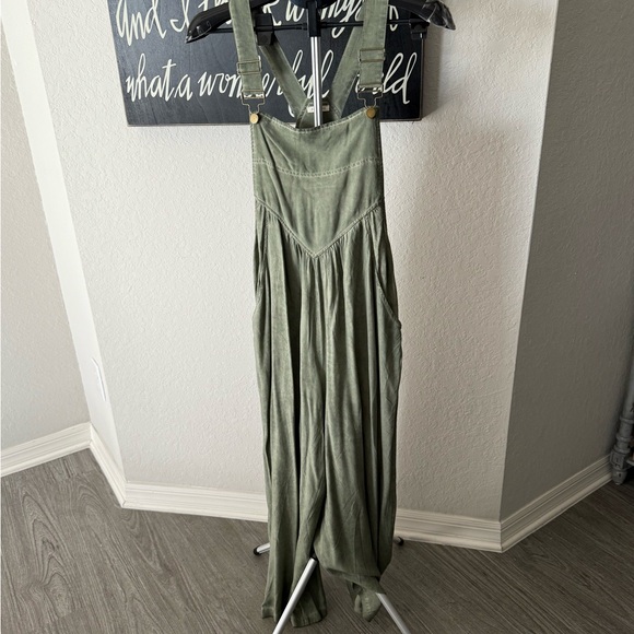 JODIFL Olive Green Overalls NWOT - Picture 1 of 11